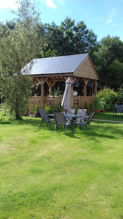 Woodlands House Bed & Breakfast Farranfore Exterior photo